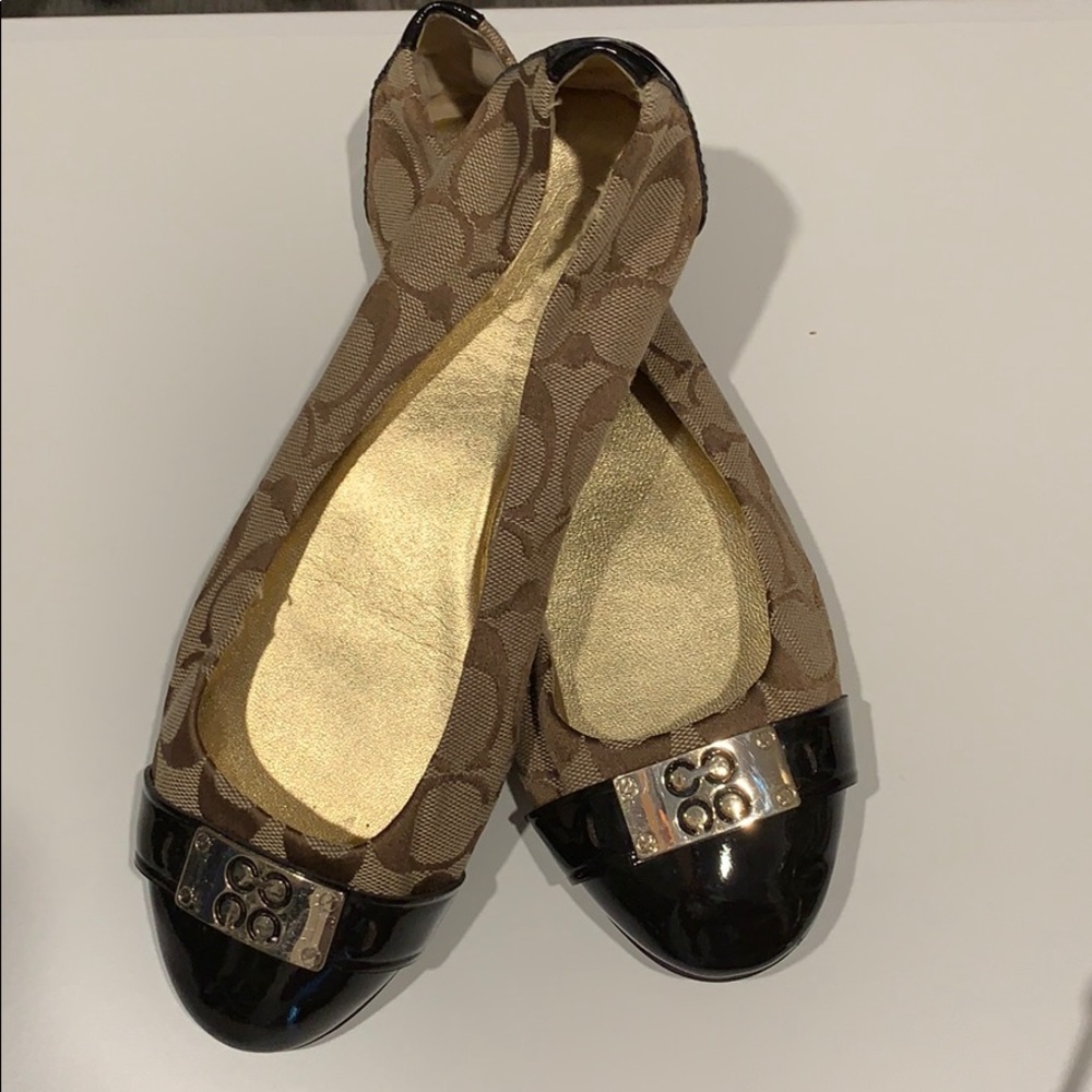 Coach flats
